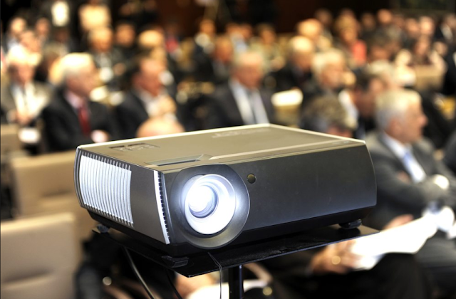 Benefits and tips for renting a projector
